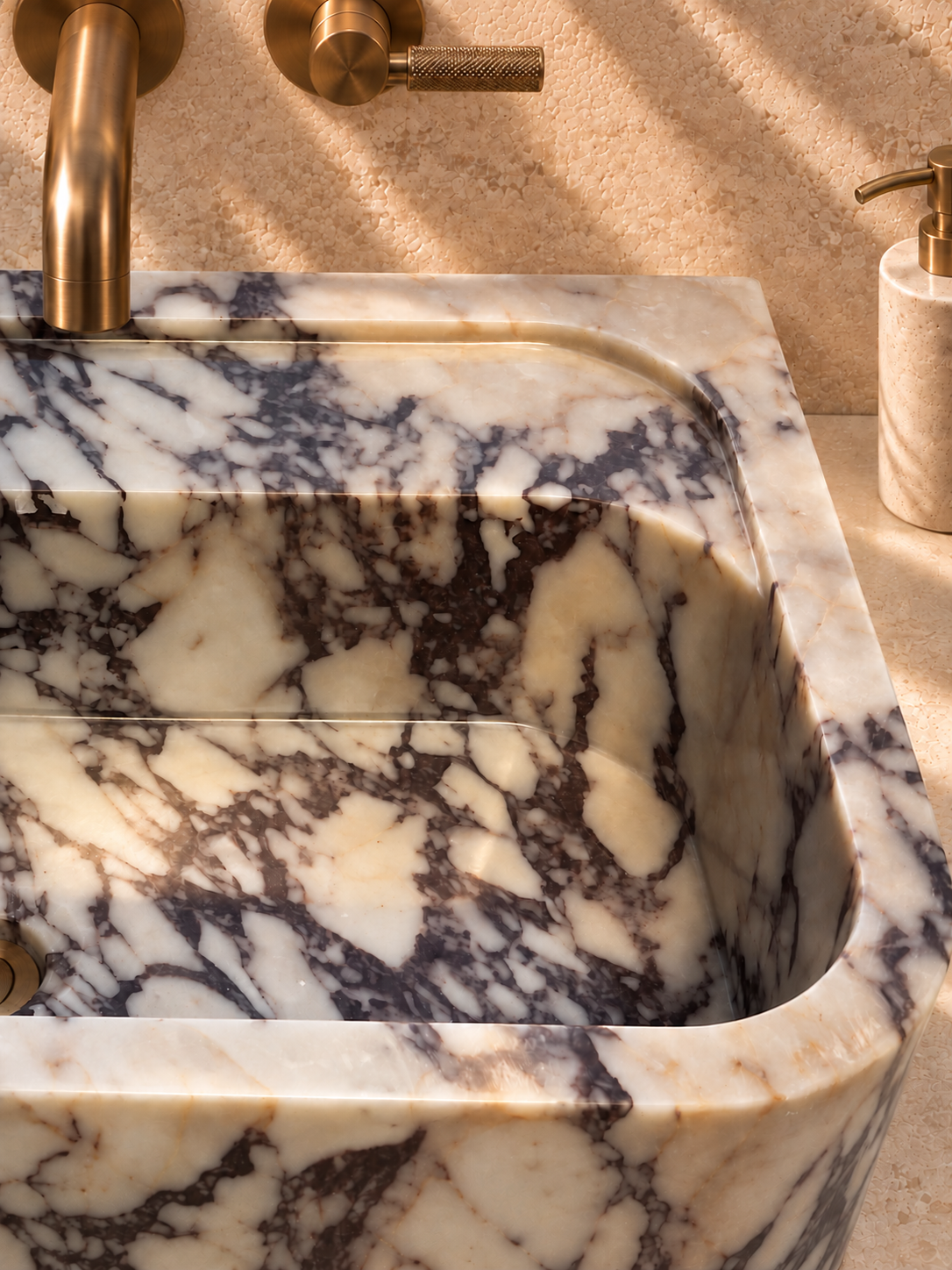 Calacatta Viola Curve Marble Sink